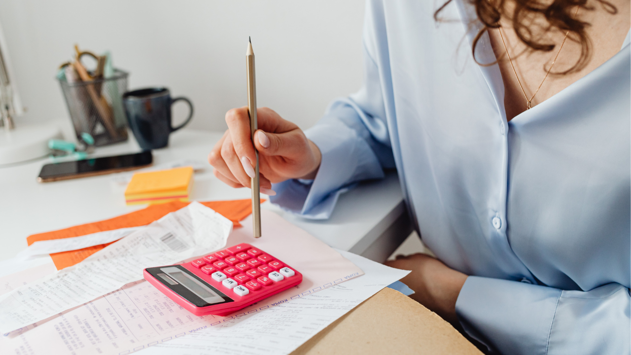 How to Streamline Your Business Finances with Professional Bookkeeping Services